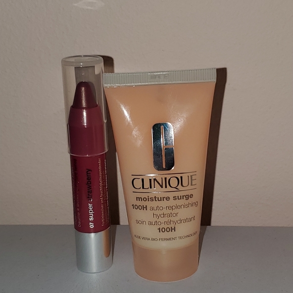 💝Clinique 2-Pc. Merry Moisture Hydration Set - Picture 4 of 6